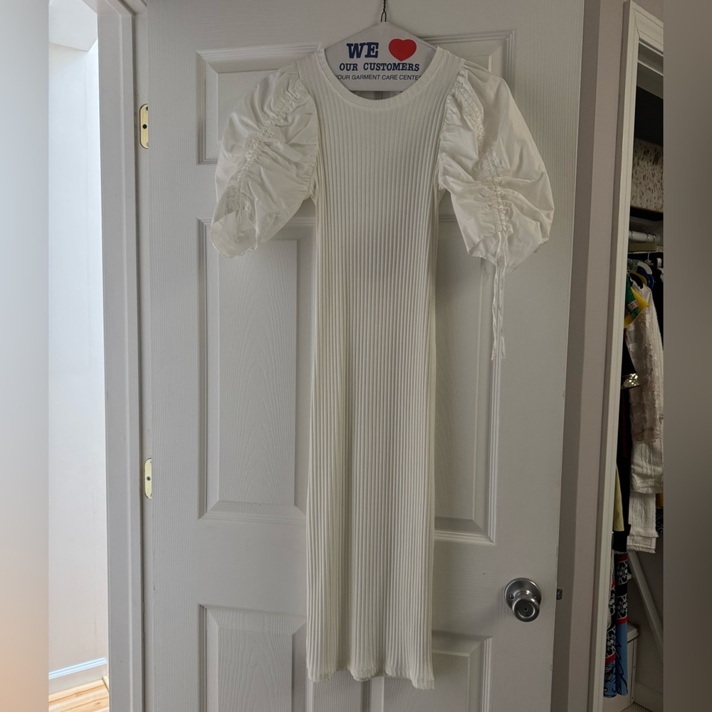 NWT Zara white dress with open back